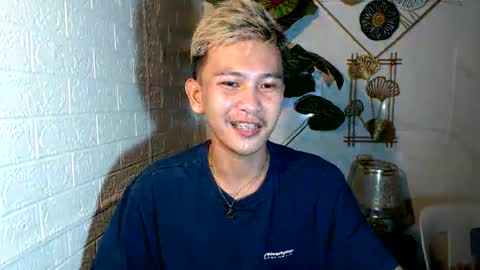 ralfhuge24 online show from May 11, 2026, 6:41 am