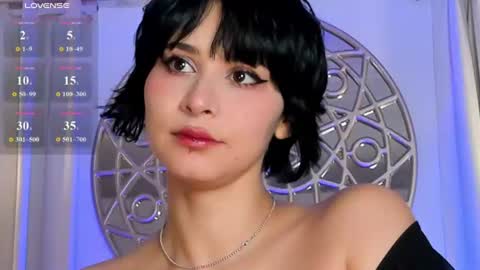 Snapshot of ramonaa_gold chatting on August 4, 2026, 11:46 am Ramona online show from August 4, 2026, 11:46 am