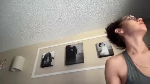 RamonaJ online show from October 29, 2025, 3:25 pm