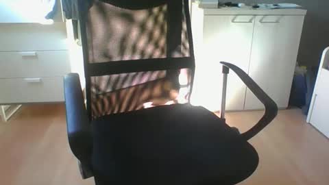 ramonjoosse2001 online show from April 30, 2026, 9:37 am