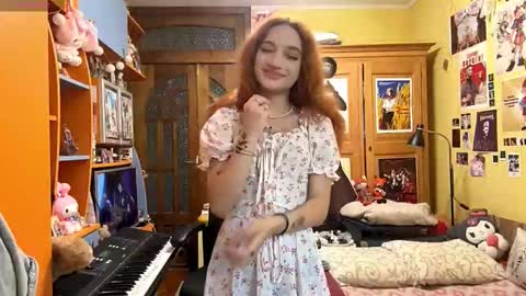 Snapshot of randibaggs chatting on September 10, 2025, 9:53 am Silvia online show from September 10, 2025, 9:53 am