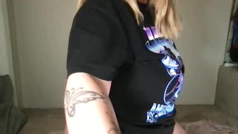 Randii online show from December 15, 2025, 9:13 am