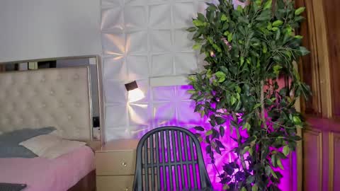 Snapshot of randy_cole chatting on October 11, 2025, 8:40 pm randy online show from October 11, 2025, 8:40 pm