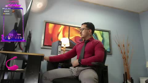 randylukehot online show from May 4, 2026, 10:28 pm