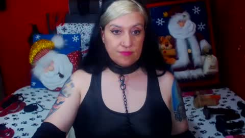 Snapshot of randymaturex01 chatting on December 8, 2024, 7:58 am Sonia online show from December 8, 2024, 7:58 am