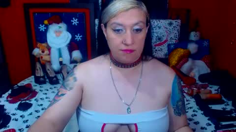 Snapshot of randymaturex01 chatting on December 22, 2024, 11:52 pm Sonia online show from December 22, 2024, 11:52 pm