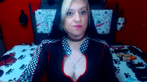 Snapshot of randymaturex01 chatting on January 23, 2025, 4:09 am Sonia online show from January 23, 2025, 4:09 am