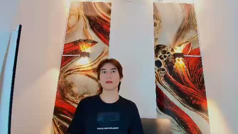 raphael_nyon1 online show from June 17, 2026, 3:53 am