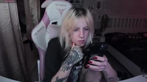 Snapshot of rapunzel_cute chatting on November 9, 2025, 8:29 pm Rapunzel online show from November 9, 2025, 8:29 pm