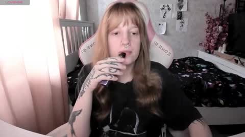 Snapshot of rapunzel_cute chatting on April 30, 2026, 12:22 pm Rapunzel online show from April 30, 2026, 12:22 pm
