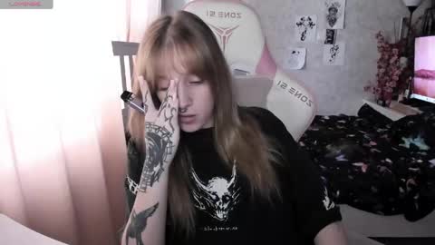 Snapshot of rapunzel_cute chatting on May 6, 2026, 1:16 pm Rapunzel online show from May 6, 2026, 1:16 pm