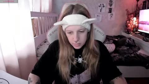 Snapshot of rapunzel_cute chatting on May 28, 2026, 1:19 pm Rapunzel online show from May 28, 2026, 1:19 pm