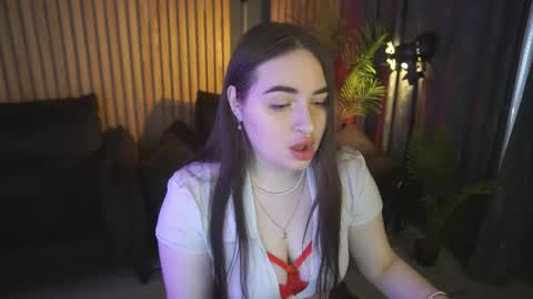 rapunzelangel online show from June 3, 2026, 5:54 am