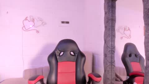 Raquel online show from September 27, 2025, 9:09 pm