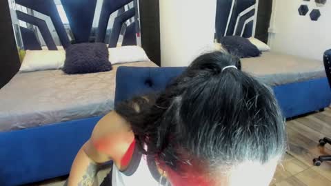 Raquel Moore  online show from December 31, 2024, 10:34 pm