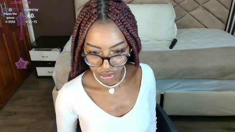 Raquel online show from January 13, 2025, 2:53 pm