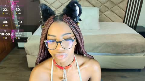 Raquel online show from February 7, 2025, 2:37 pm