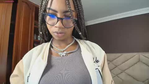 Raquel online show from September 14, 2025, 11:31 am