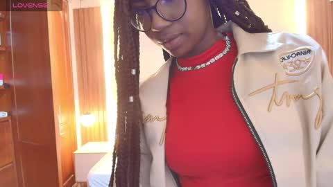 Raquel online show from March 12, 2026, 12:11 pm