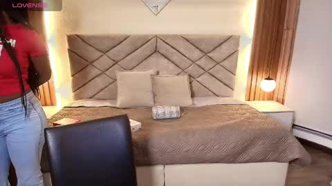 Raquel online show from May 9, 2026, 12:43 pm