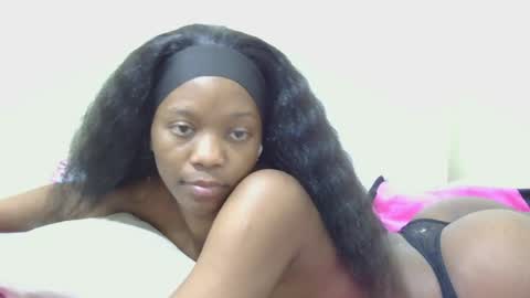 Snapshot of rare_pearl01 chatting on July 12, 2026, 12:12 am Rare Pearl01 online show from July 12, 2026, 12:12 am