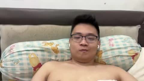 randomnaut online show from December 7, 2024, 7:43 pm