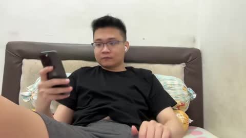 randomnaut online show from December 8, 2024, 1:58 pm