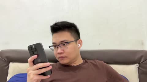 randomnaut online show from January 22, 2025, 7:45 pm