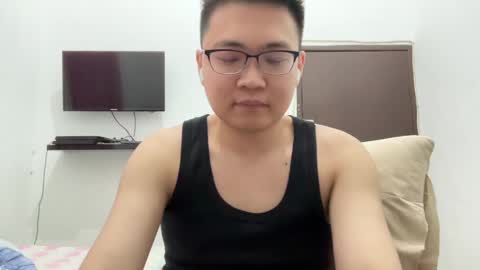 randomnaut online show from February 9, 2025, 2:29 pm