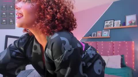 Raven Curly online show from November 19, 2025, 6:13 am