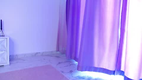 Snapshot of raven_foxxy chatting on June 20, 2026, 6:38 am Raven Foxxy online show from June 20, 2026, 6:38 am