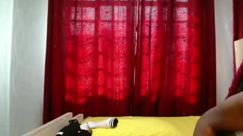 Snapshot of raven_luxe chatting on March 5, 2026, 7:04 am Raven online show from March 5, 2026, 7:04 am