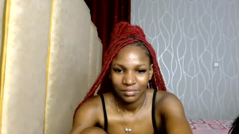 Snapshot of raven_luxe chatting on June 11, 2026, 7:12 pm Raven online show from June 11, 2026, 7:12 pm