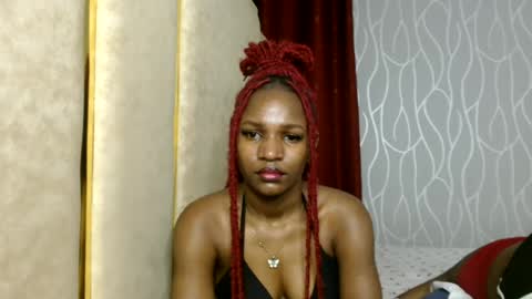 Snapshot of raven_luxe chatting on June 20, 2026, 2:36 am Raven online show from June 20, 2026, 2:36 am