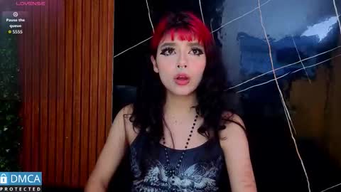 Snapshot of raven_rox_ chatting on March 7, 2026, 3:14 am raven_rox_ online show from March 7, 2026, 3:14 am