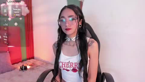 raven_smith_ online show from June 21, 2026, 5:26 pm