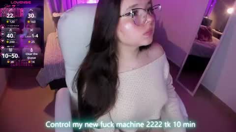 Snapshot of raven_sweeteyes chatting on August 3, 2026, 2:32 am Raven online show from August 3, 2026, 2:32 am