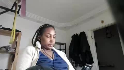 ravenbby online show from June 2, 2026, 2:24 am