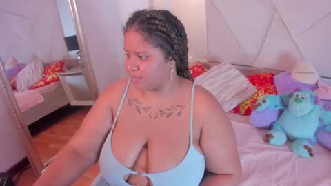 Snapshot of ravendipaul_ chatting on January 2, 2025, 12:23 am online show from January 2, 2025, 12:23 am