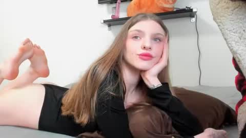 Raveneusbiter online show from June 21, 2026, 11:46 am