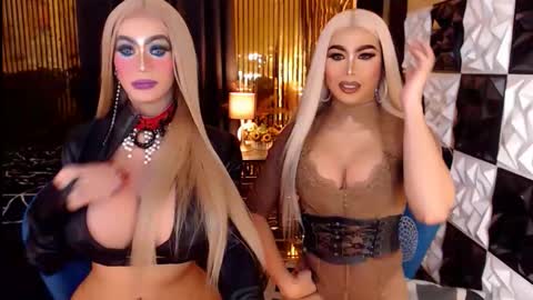 ravenmystiquex online show from May 16, 2026, 7:45 pm