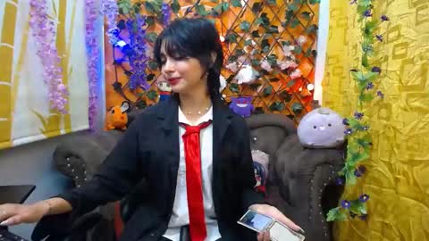 Snapshot of ravenn_20 chatting on January 23, 2025, 11:26 am RavenN  online show from January 23, 2025, 11:26 am