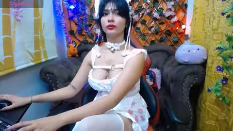 Snapshot of ravenn_20 chatting on January 31, 2025, 11:24 am RavenN  online show from January 31, 2025, 11:24 am