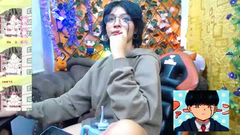 Snapshot of ravenn_20 chatting on February 1, 2025, 5:26 pm RavenN  online show from February 1, 2025, 5:26 pm