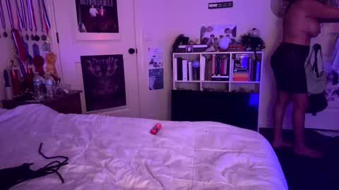 Raven online show from November 25, 2025, 3:17 am