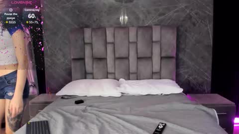 Snapshot of ravensinferno chatting on October 30, 2025, 7:47 pm ravensinferno online show from October 30, 2025, 7:47 pm