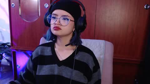 Snapshot of raventh_ chatting on February 17, 2026, 9:39 am raventh_ online show from February 17, 2026, 9:39 am