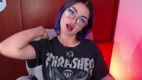 Snapshot of raventh_ chatting on March 3, 2026, 2:01 pm raventh_ online show from March 3, 2026, 2:01 pm