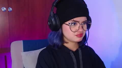 Snapshot of raventh_ chatting on March 8, 2026, 10:08 am raventh_ online show from March 8, 2026, 10:08 am