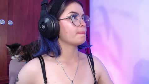 Snapshot of raventh_ chatting on March 12, 2026, 11:38 am raventh_ online show from March 12, 2026, 11:38 am